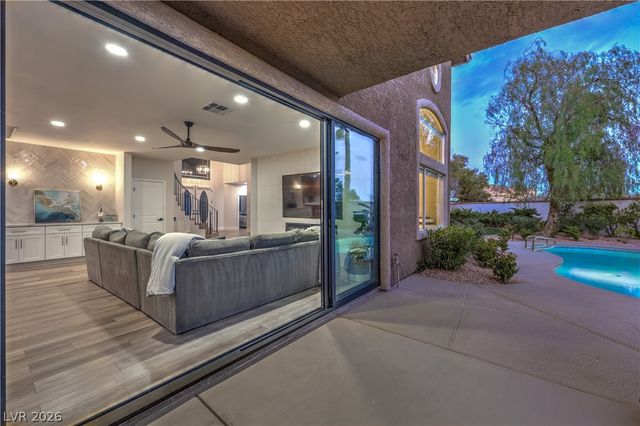 9901 Laurel Springs Avenue, Las Vegas, NV 89134