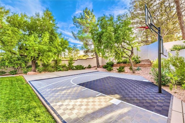 9901 Laurel Springs Avenue, Las Vegas, NV 89134