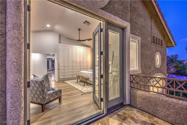 9901 Laurel Springs Avenue, Las Vegas, NV 89134