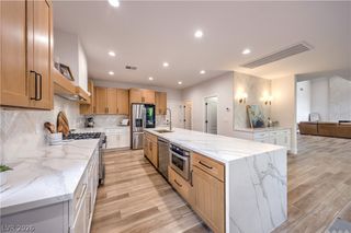 9901 Laurel Springs Avenue, Las Vegas, NV 89134