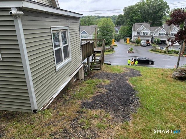 571 River Road, Shelton, CT 06484