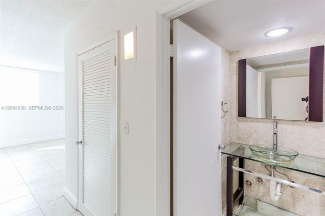 19380 Collins Ave 406, Sunny Isles Beach, FL 33160