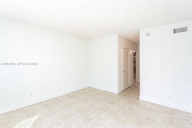 19380 Collins Ave 406, Sunny Isles Beach, FL 33160