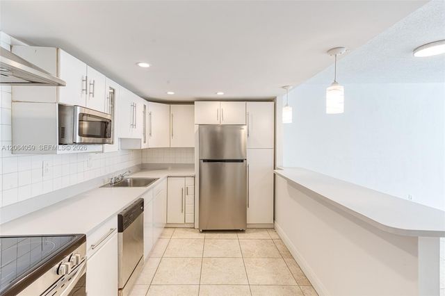 19380 Collins Ave 406, Sunny Isles Beach, FL 33160