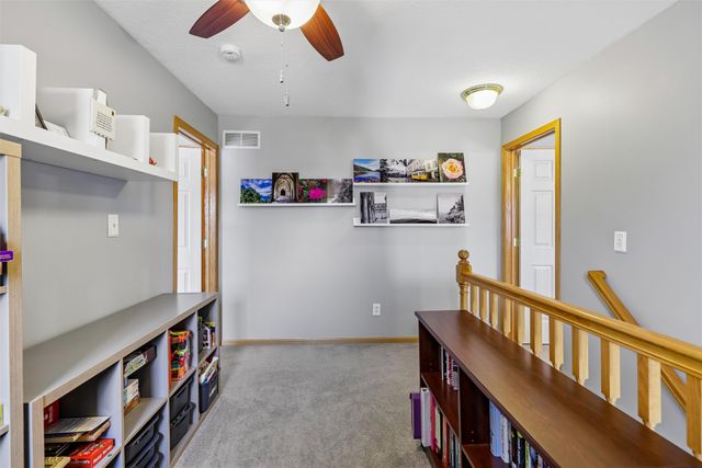 10615 Hickory Drive 8, Urbandale, IA 50322
