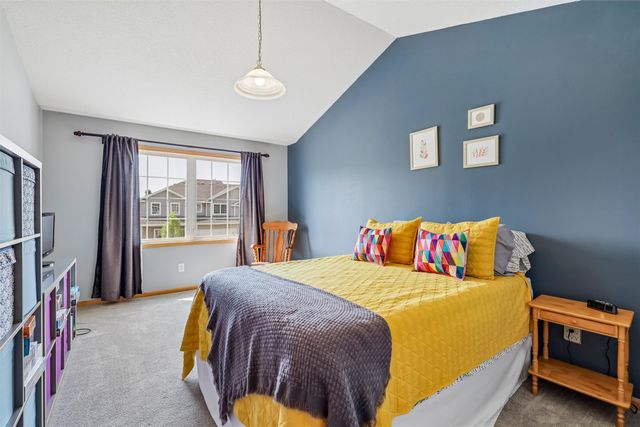 10615 Hickory Drive 8, Urbandale, IA 50322