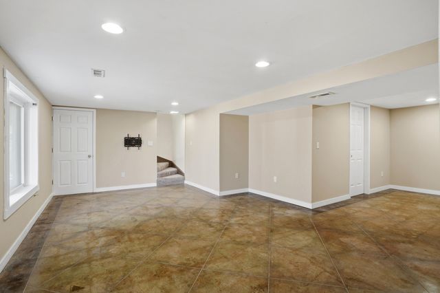 1705 HIGHRIDGE DR, Columbia, MO 65203