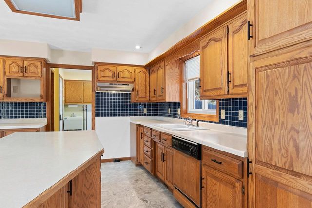 2980 W NORTHLAND AVENUE, Appleton, WI 54914