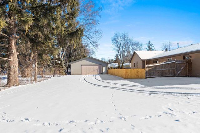 2980 W NORTHLAND AVENUE, Appleton, WI 54914