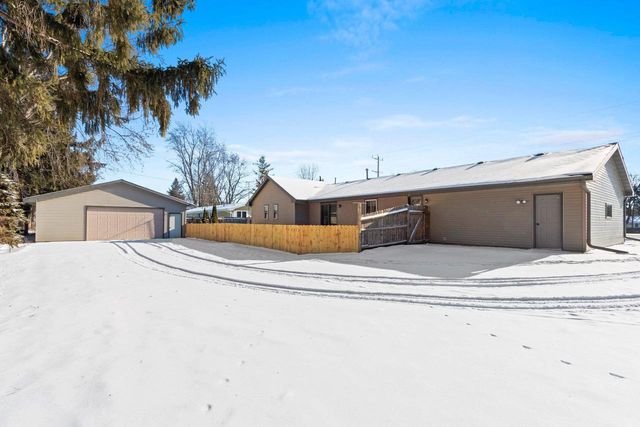 2980 W NORTHLAND AVENUE, Appleton, WI 54914