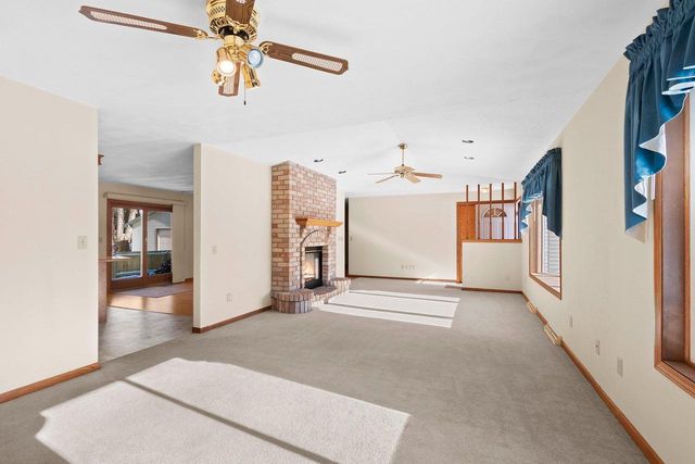 2980 W NORTHLAND AVENUE, Appleton, WI 54914