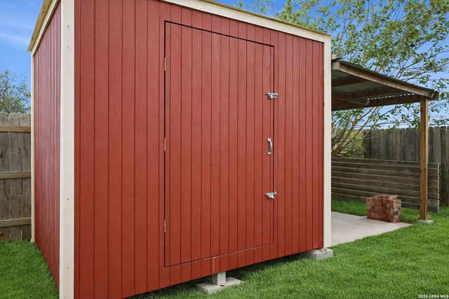 4043 MISTFLOWER DR, Converse, TX 78109