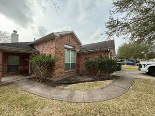 4838 Chase Court Drive, Bacliff, TX 77518