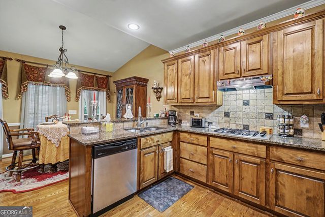 13 River Walk Parkway, Euharlee, GA 30145