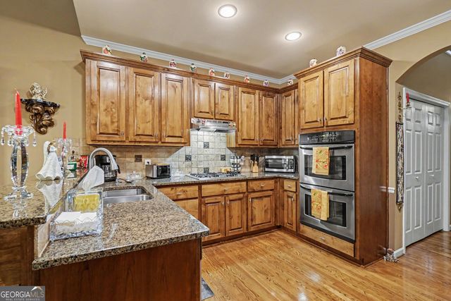 13 River Walk Parkway, Euharlee, GA 30145