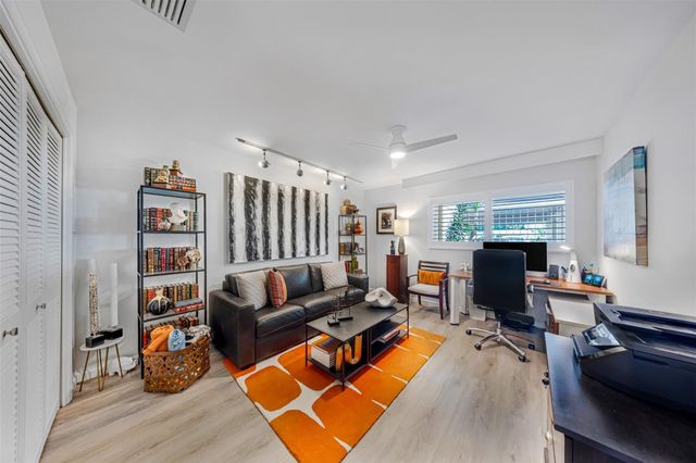 3651 Oaks Clubhouse Drive p11, Pompano Beach, FL 33069