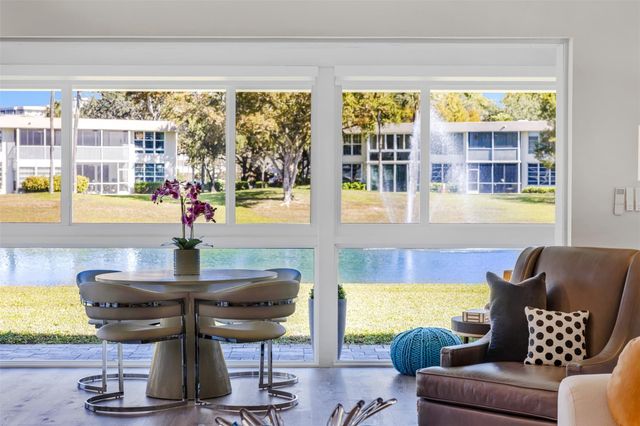 3651 Oaks Clubhouse Drive p11, Pompano Beach, FL 33069