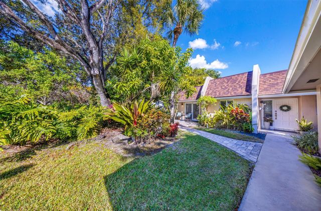 3651 Oaks Clubhouse Drive p11, Pompano Beach, FL 33069