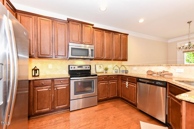 2048 Chandler Village Drive, Graham, NC 27253