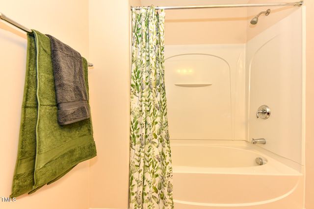 2048 Chandler Village Drive, Graham, NC 27253