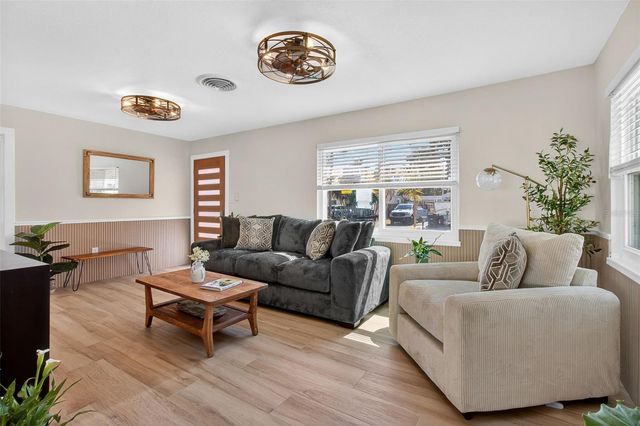 4533 27TH AVENUE S, Gulfport, FL 33711