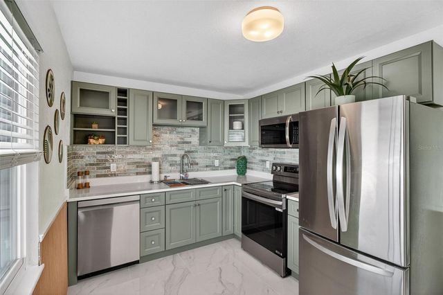 4533 27TH AVENUE S, Gulfport, FL 33711