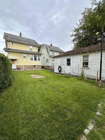 15 Katherine Ave, Passaic City, NJ 07055