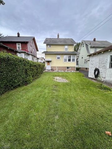 15 Katherine Ave, Passaic City, NJ 07055