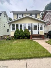 15 Katherine Ave, Passaic City, NJ 07055