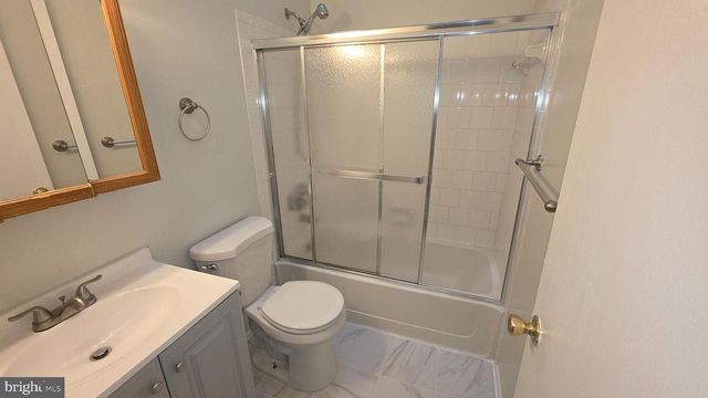 25 HAMLET DR, Owings Mills, MD 21117