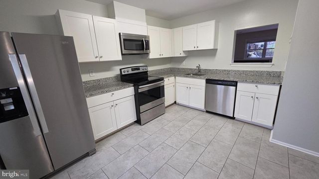 25 HAMLET DR, Owings Mills, MD 21117