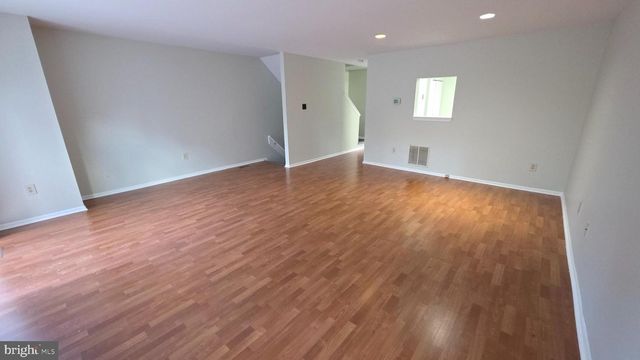25 HAMLET DR, Owings Mills, MD 21117