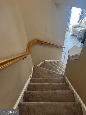 74 COLTS NECK DR, Sicklerville, NJ 08081