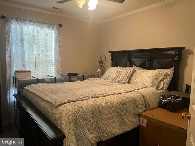 74 COLTS NECK DR, Sicklerville, NJ 08081