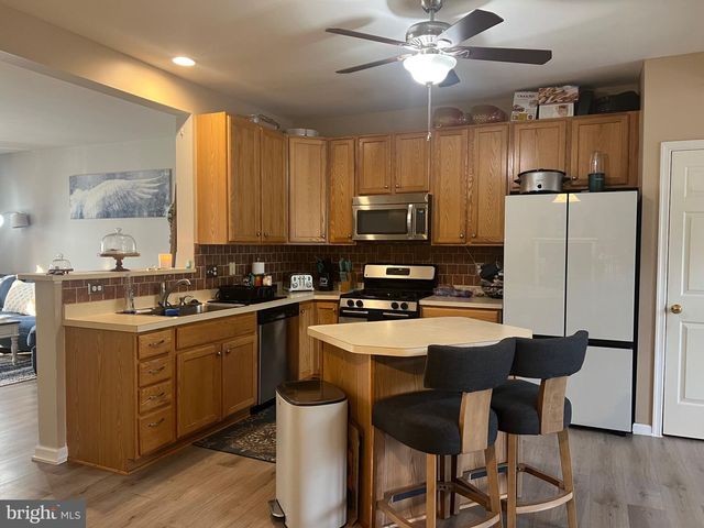74 COLTS NECK DR, Sicklerville, NJ 08081