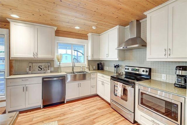614 W Avenue C, Port Aransas, TX 78373
