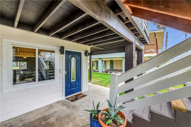 614 W Avenue C, Port Aransas, TX 78373
