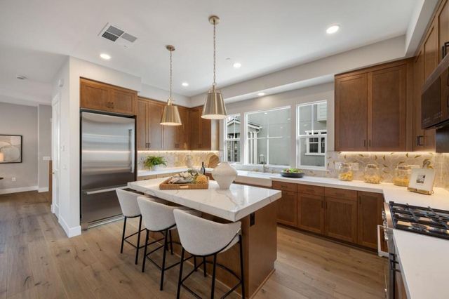 4911 Vivi Place, San Jose, CA 95124