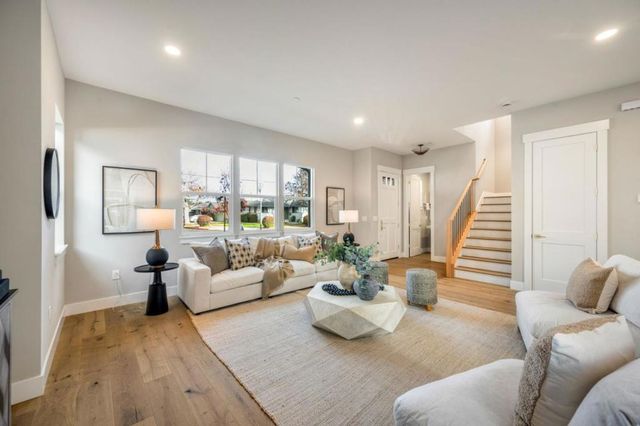 4911 Vivi Place, San Jose, CA 95124