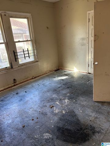 4037 43RD AVENUE N, Birmingham, AL 35217