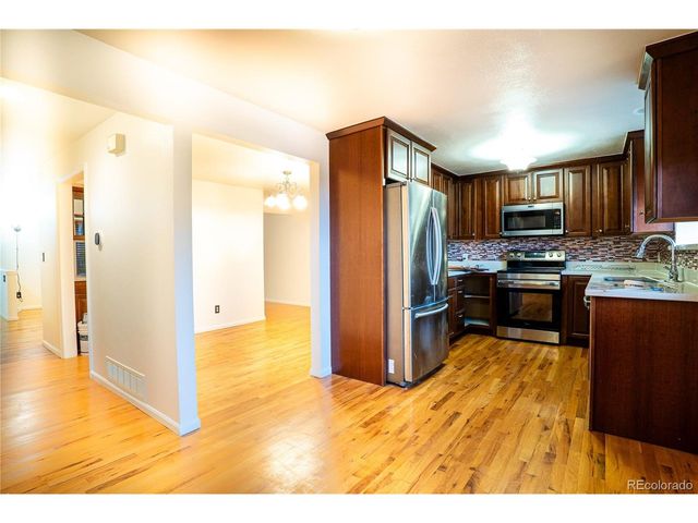 7562 S Cove Cir, Centennial, CO 80122