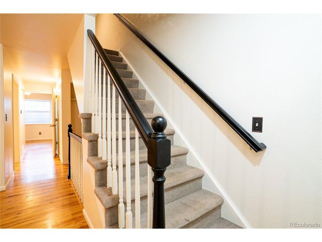 7562 S Cove Cir, Centennial, CO 80122