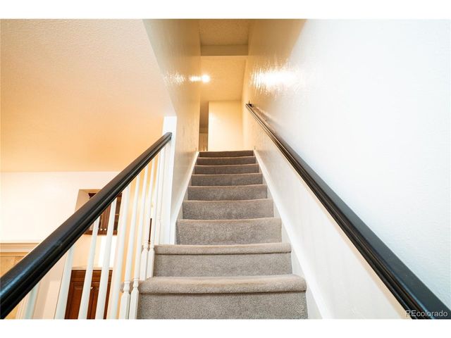 7562 S Cove Cir, Centennial, CO 80122