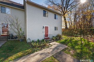 30 Larkspur Drive 30, Cromwell, CT 06416