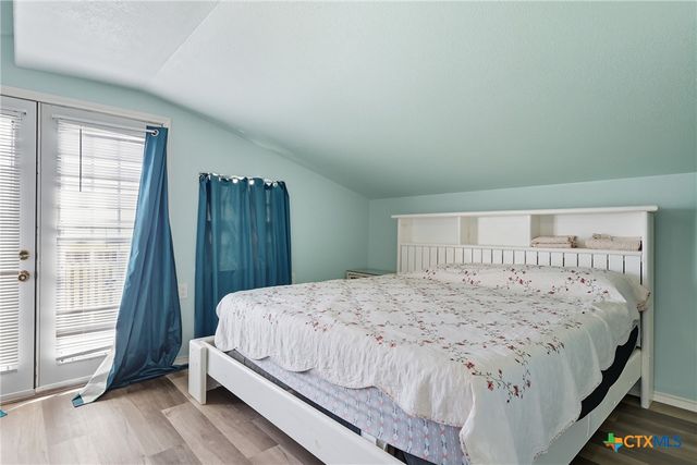 488 Alamo Beach Avenue, Port Lavaca, TX 77979