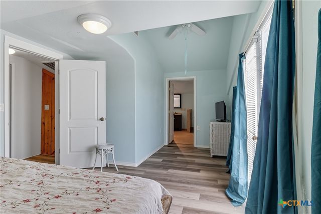 488 Alamo Beach Avenue, Port Lavaca, TX 77979