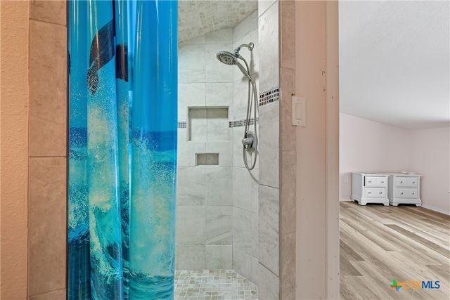 488 Alamo Beach Avenue, Port Lavaca, TX 77979