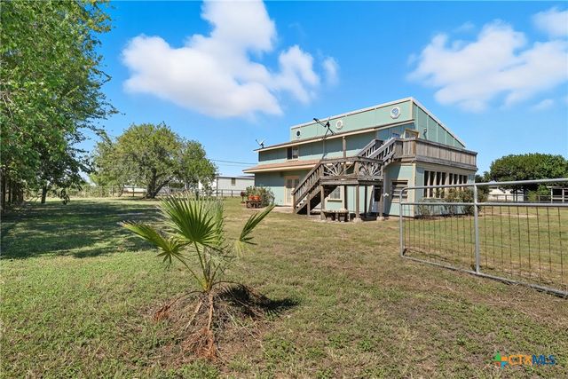 488 Alamo Beach Avenue, Port Lavaca, TX 77979