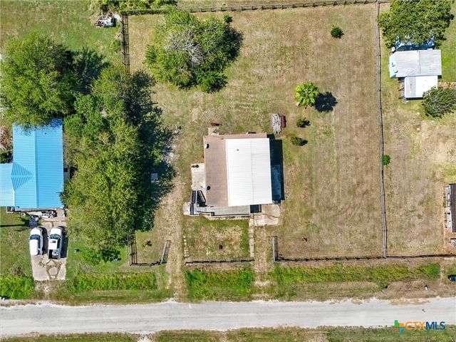 488 Alamo Beach Avenue, Port Lavaca, TX 77979