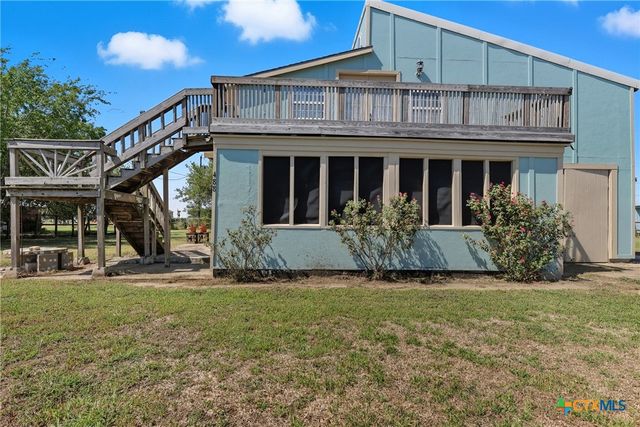 488 Alamo Beach Avenue, Port Lavaca, TX 77979